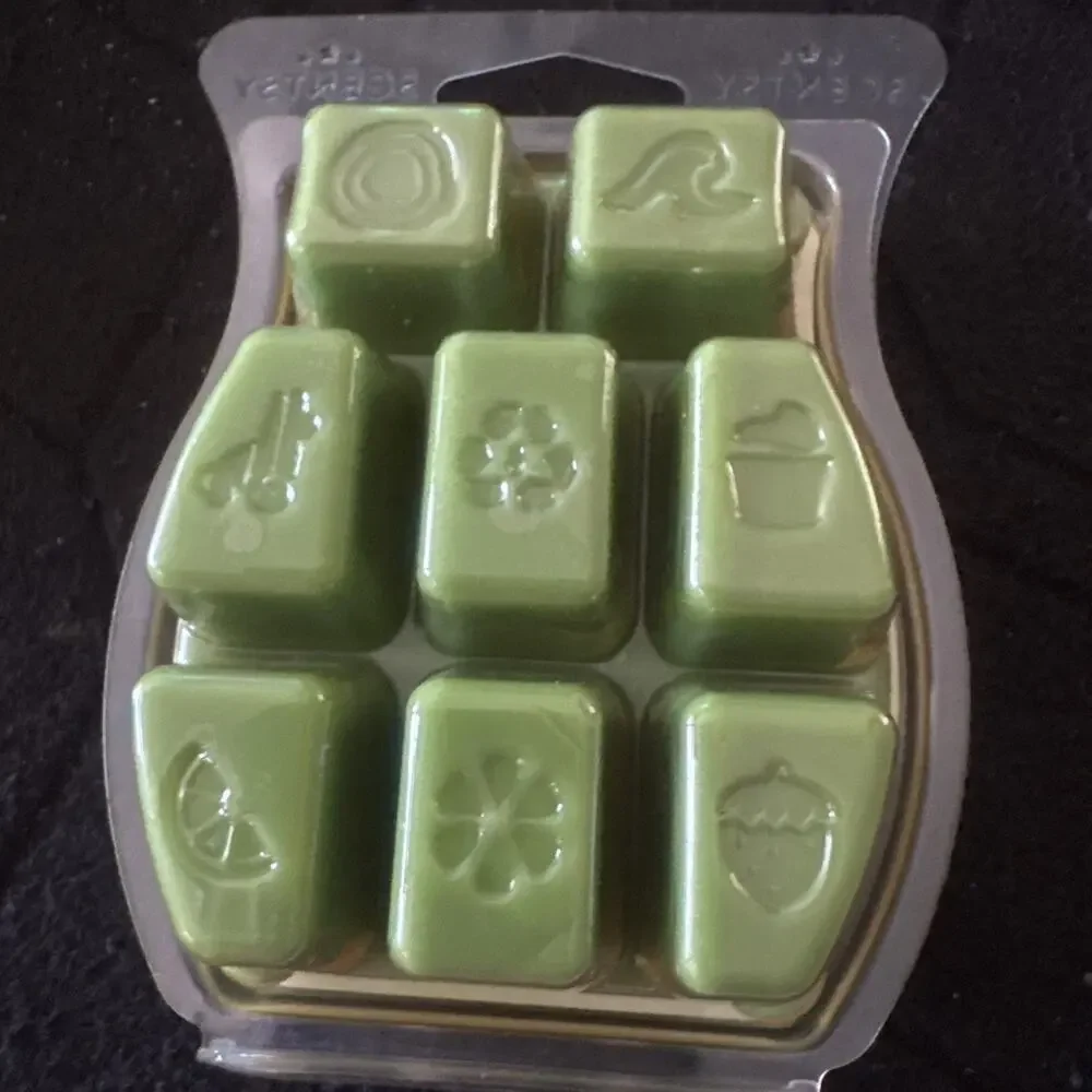 Scentsy Wax Bar - Appletini Splash - NEW!